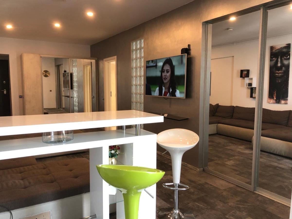 Luxury Westpark 2 View W6
